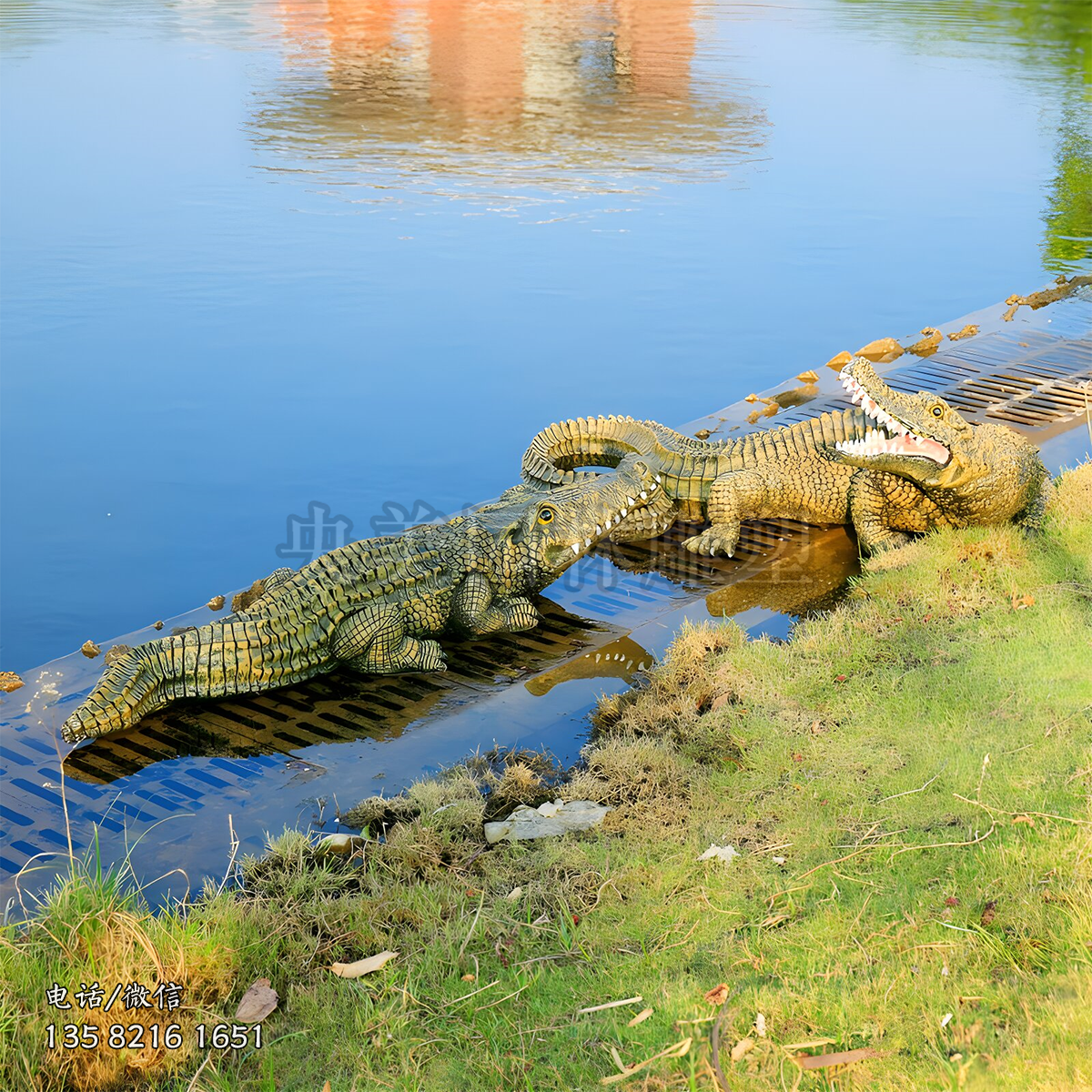 仿真玻璃鋼彩繪鱷魚雕塑
