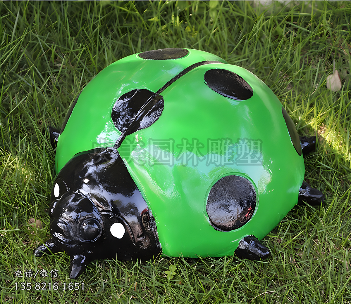 綠色玻璃鋼瓢蟲雕塑