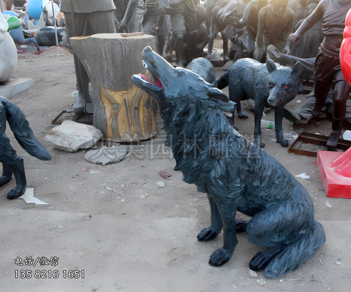 玻璃鋼仿真狼嚎狼雕塑