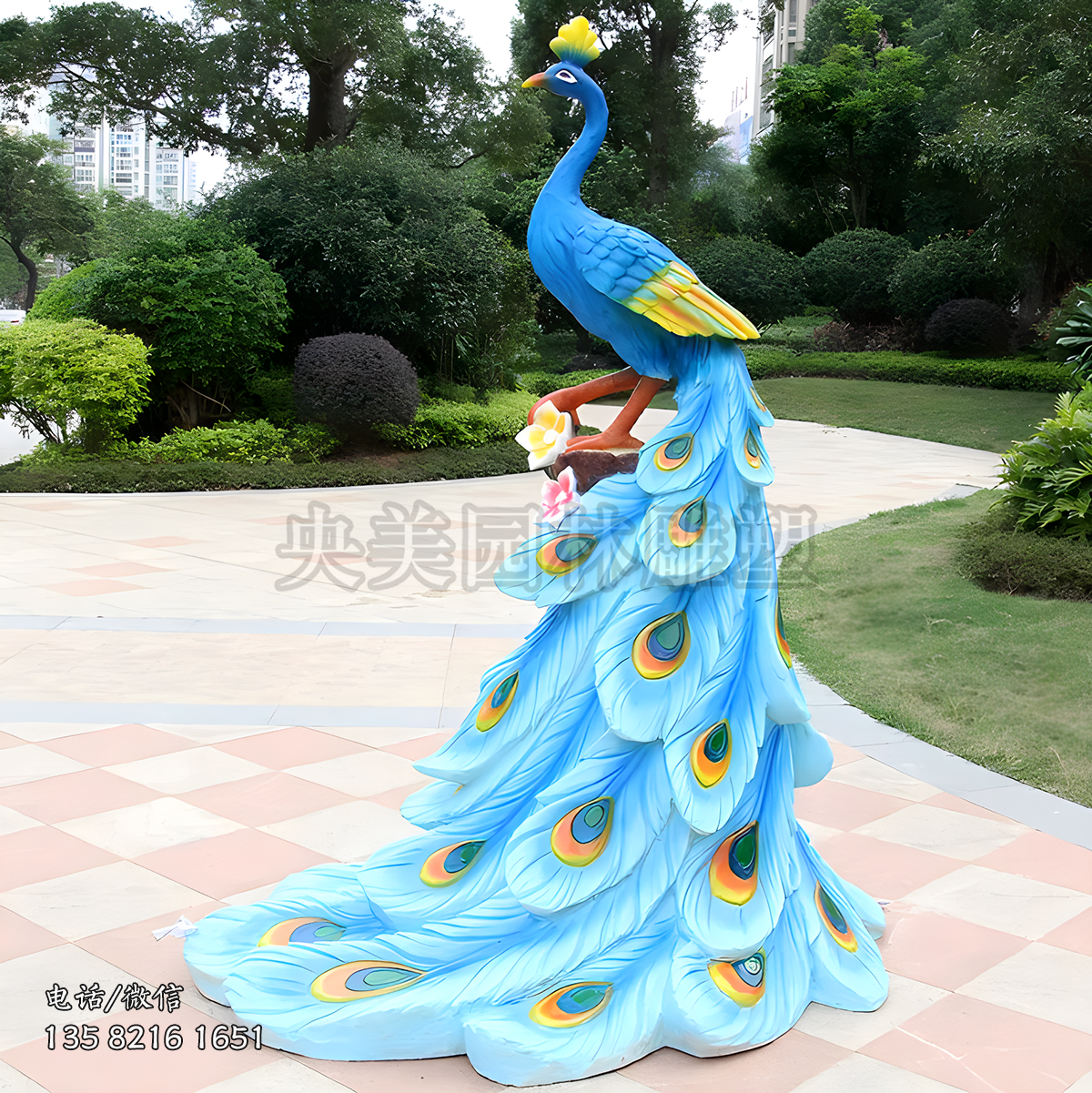 玻璃鋼孔雀仿真動物雕塑