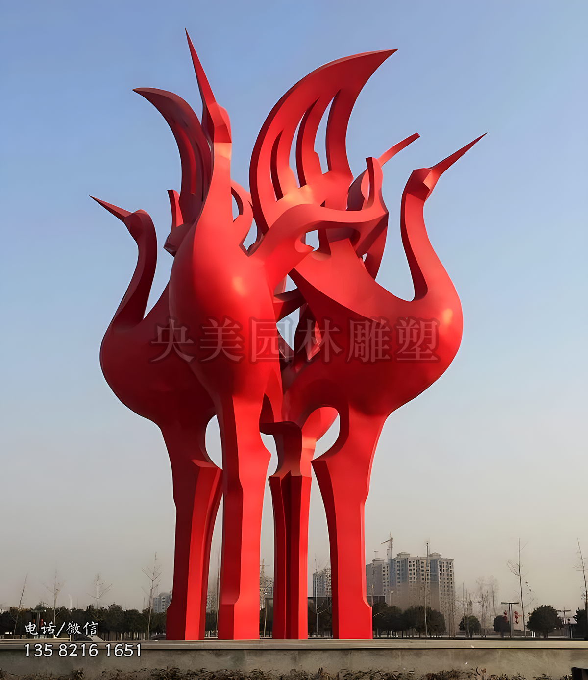 四只抽象仙鶴組成的不銹鋼景觀雕塑