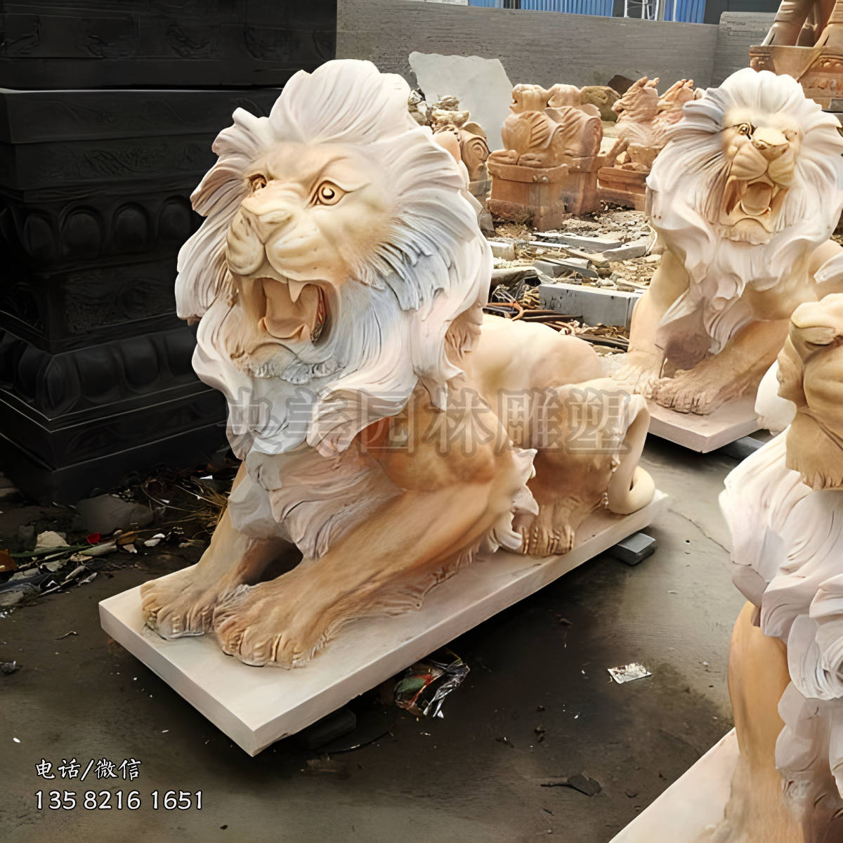 匯豐獅子晚霞紅石雕爬獅子