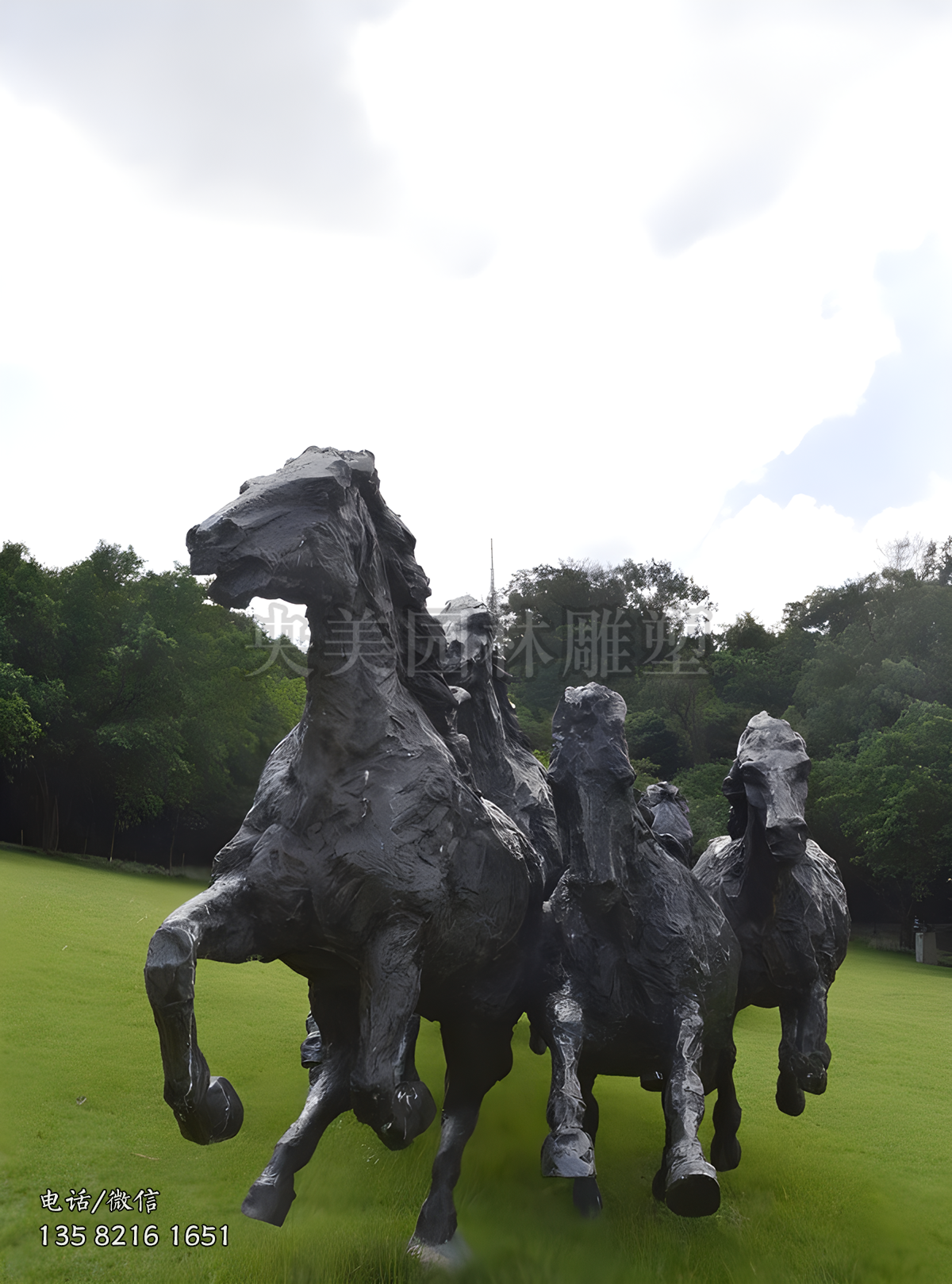 鑄銅寫(xiě)意馬群景觀動(dòng)物雕塑