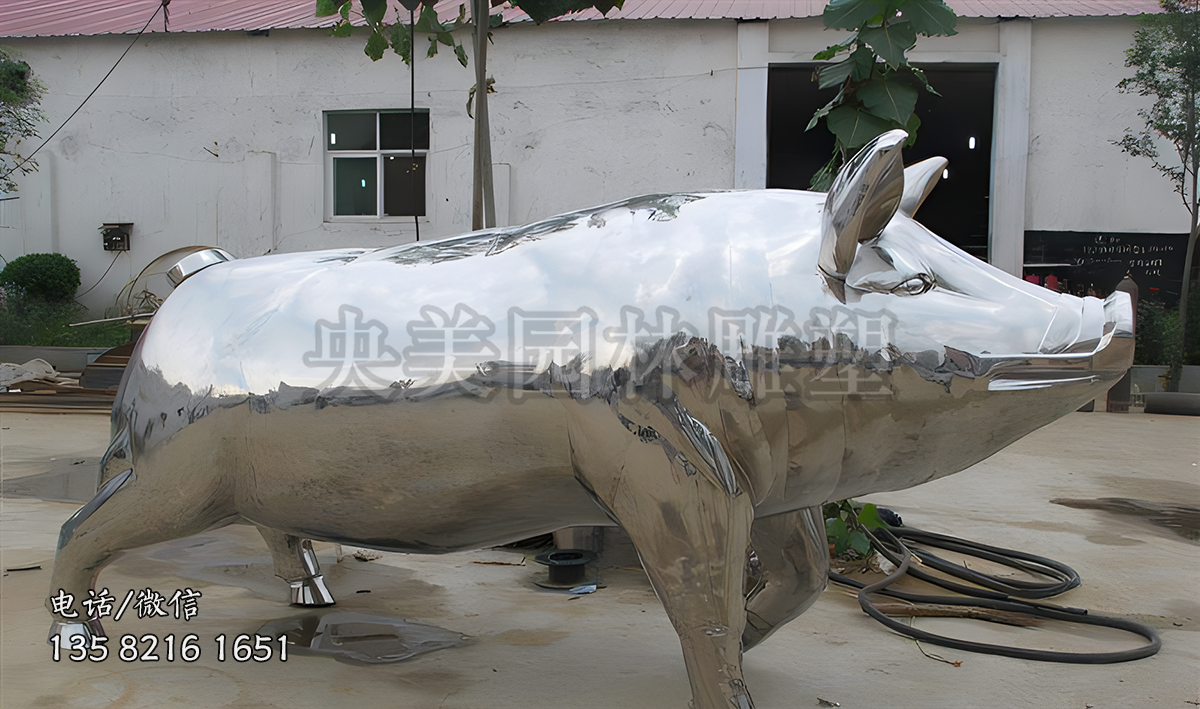 鏡面不銹鋼豬雕塑