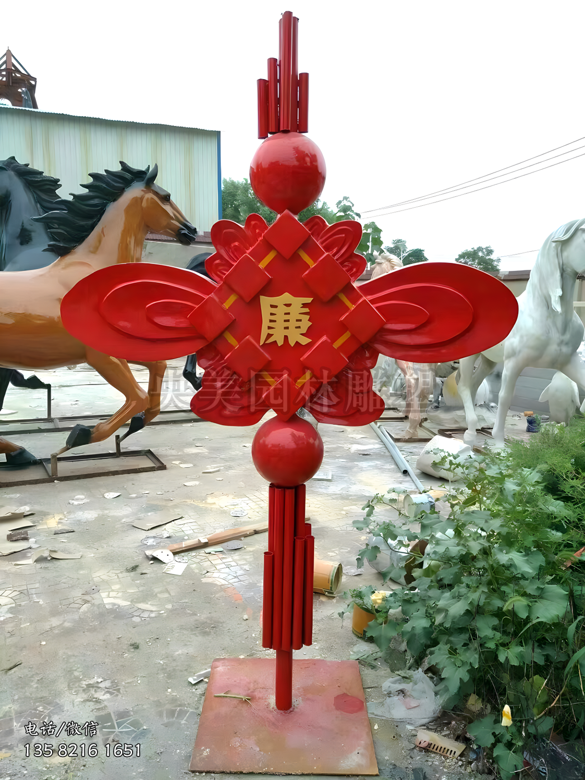 中國(guó)結(jié)燈籠造型玻璃鋼景觀雕塑