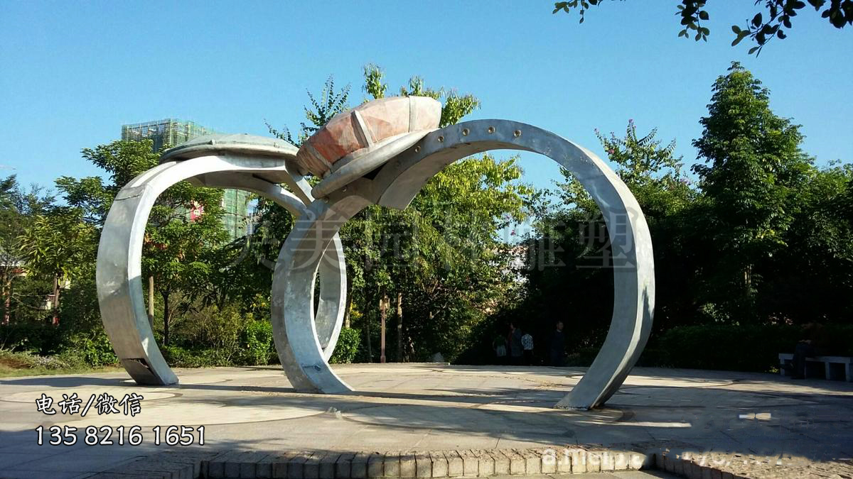 鉆戒藝術(shù)造型景觀雕塑