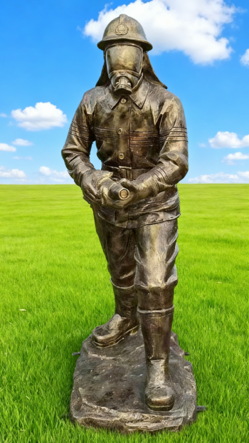 玻璃鋼仿銅消防員雕塑 (11)