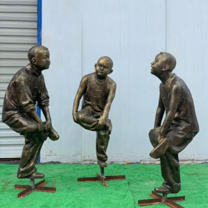 撞拐（斗雞）小孩童趣仿銅人物玻璃鋼