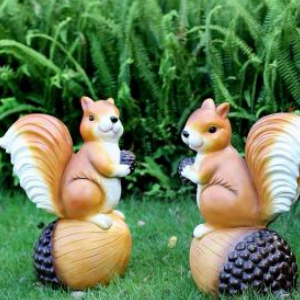 玻璃鋼仿真松鼠