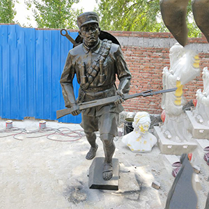 背草帽行軍 八路軍玻璃鋼仿銅戰(zhàn)士